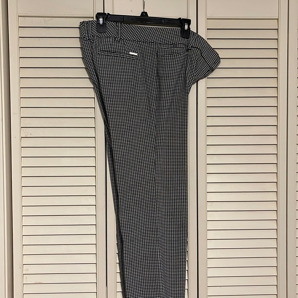 7th avenue New York & Company Size 10 Average